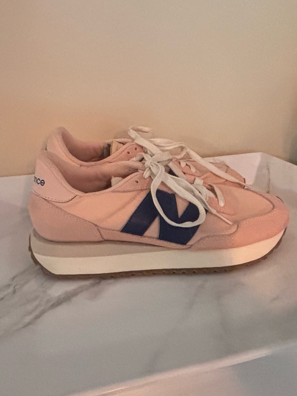 Women's New Balance Retro Runner Sneakers Size 7.5